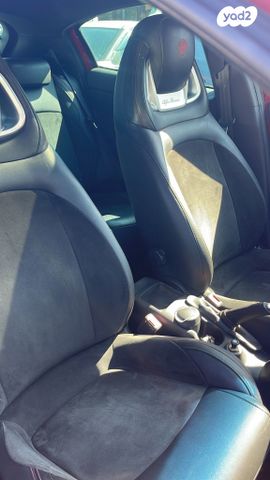 מודעת רכב אלפא רומיאו ג'ולייטה 1