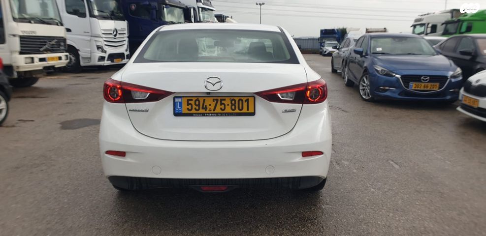 מודעת רכב מאזדה 3 2