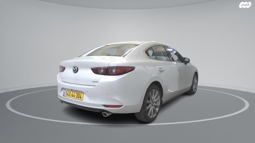 מאזדה 3