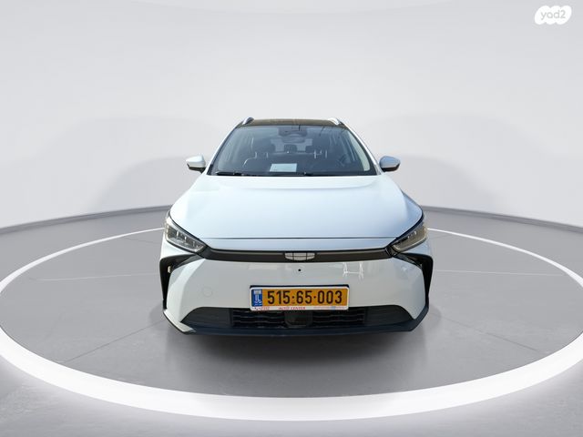 ג׳ילי Geometry C