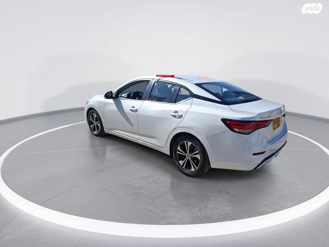 ניסאן סנטרה