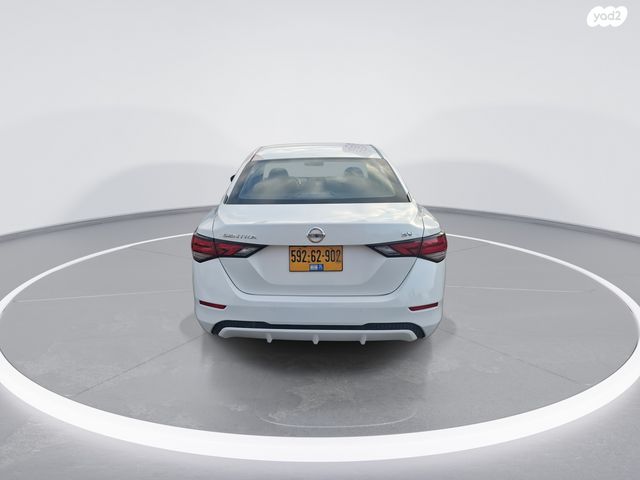 ניסאן סנטרה