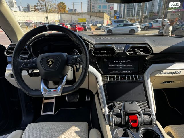 למבורגיני אורוס