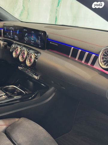 מרצדס-בנץ CLA