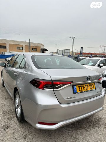 טויוטה קורולה