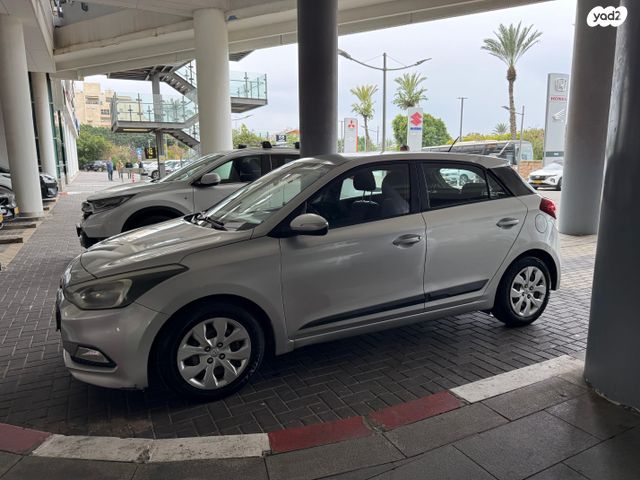 מודעת רכב יונדאי i20