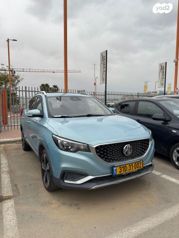 מודעת רכב אם ג'י ZS