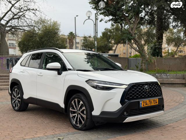 טויוטה קורולה קרוס