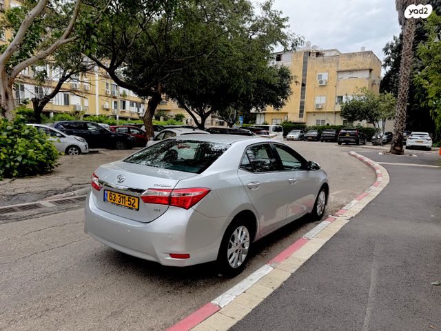 מודעת רכב טויוטה קורולה