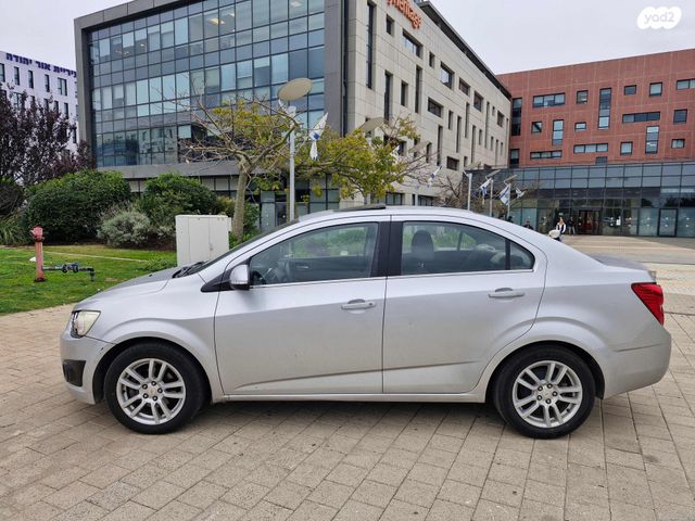 שברולט סוניק