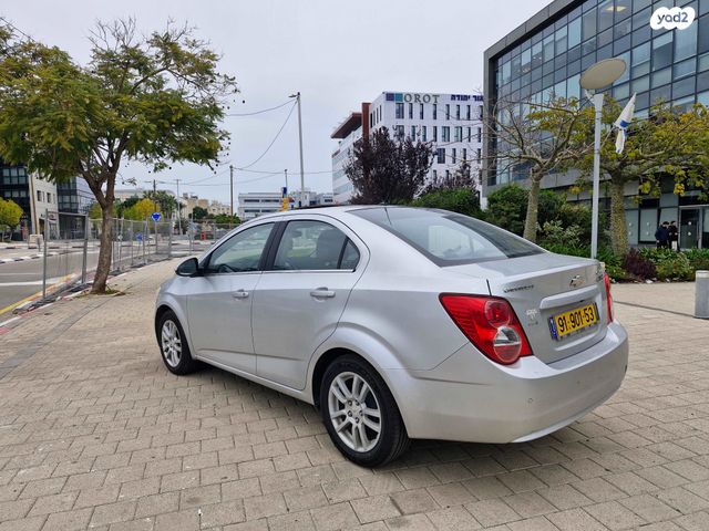 שברולט סוניק