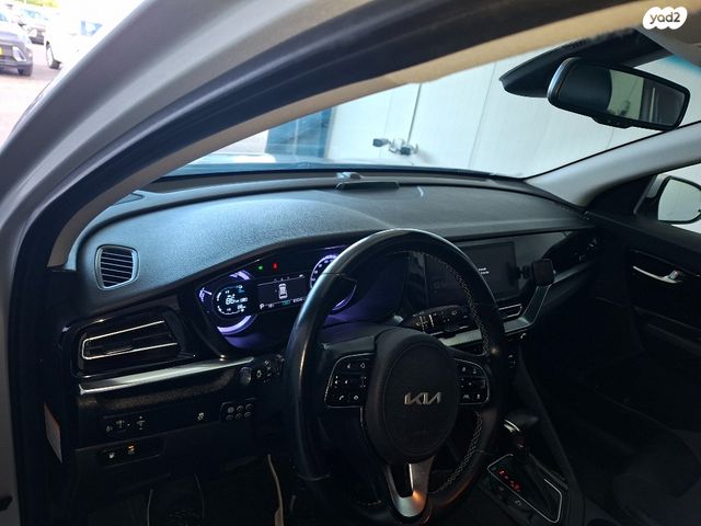 קיה נירו פלוס