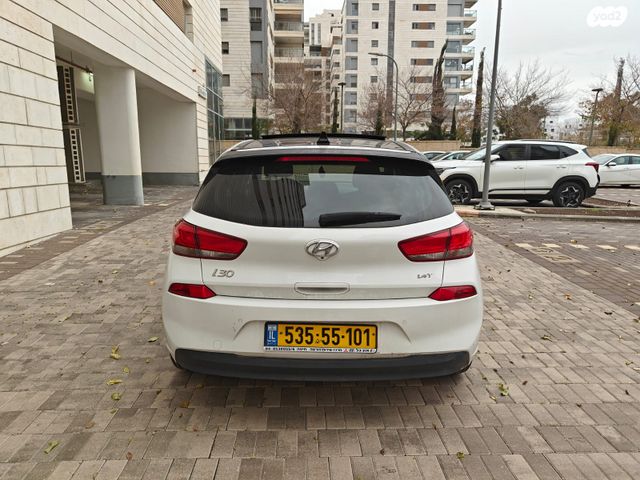 יונדאי i30