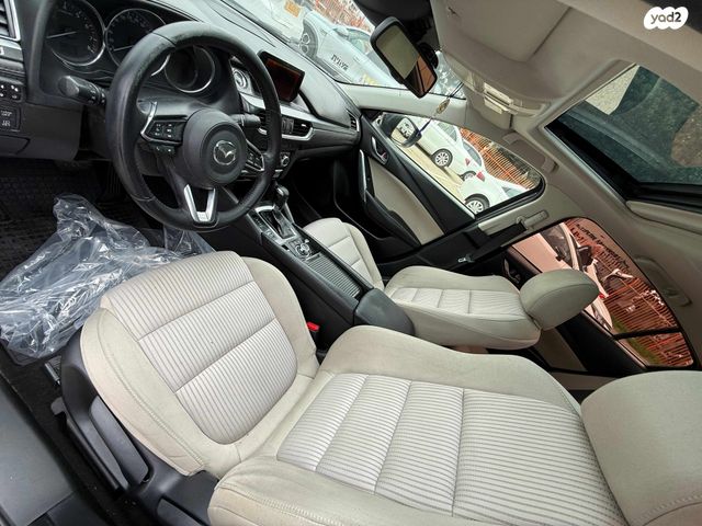 מודעת רכב מאזדה 6