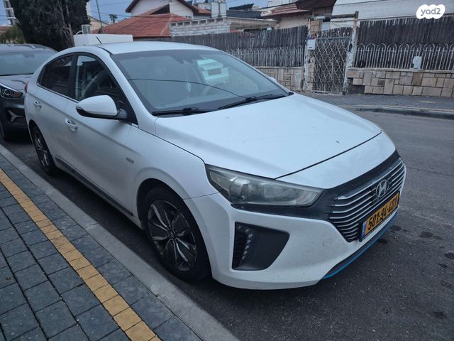 יונדאי איוניק