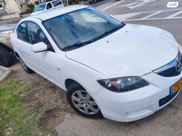 מודעת רכב מאזדה 3