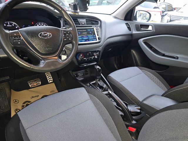 יונדאי I20 קרוס