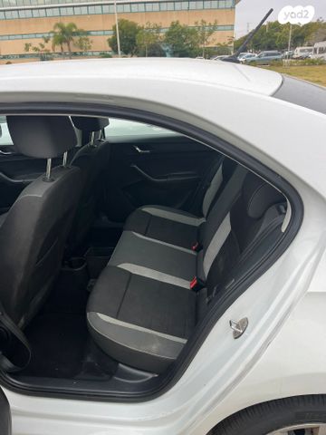 סקודה ראפיד