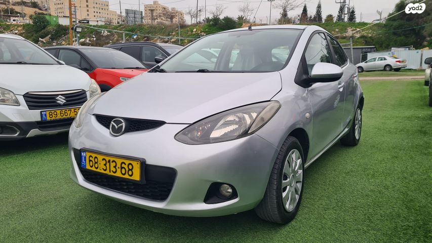 מודעת רכב מאזדה 2