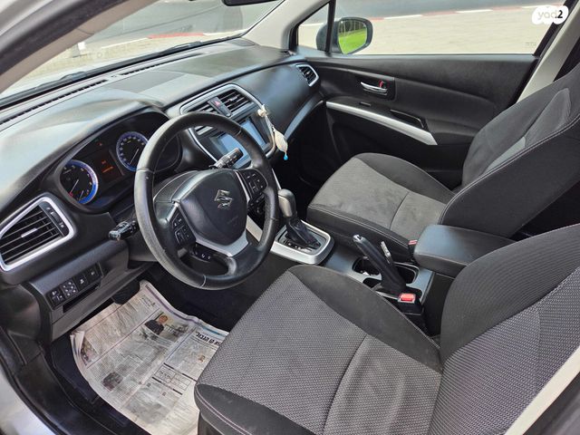 סוזוקי קרוסאובר