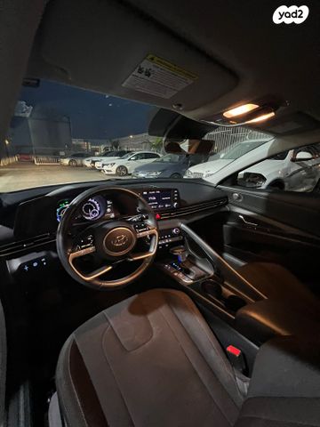 יונדאי אלנטרה