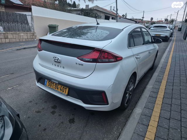 יונדאי איוניק