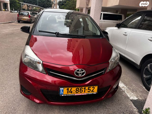 מודעת רכב טויוטה יאריס