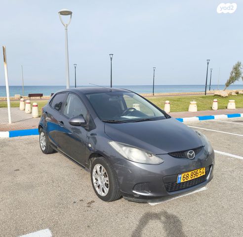 מודעת רכב מאזדה 2