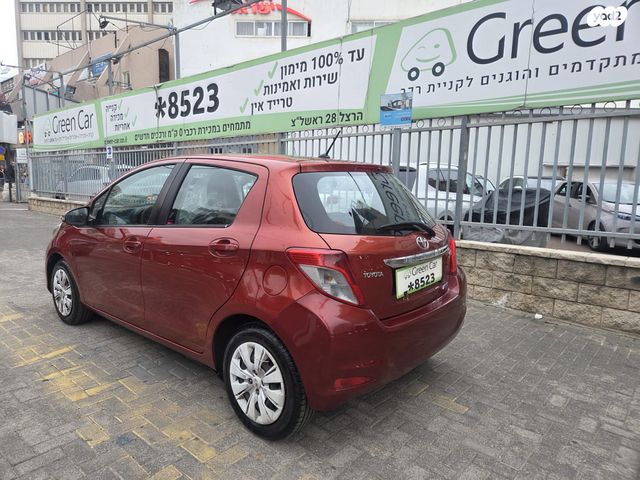 טויוטה יאריס