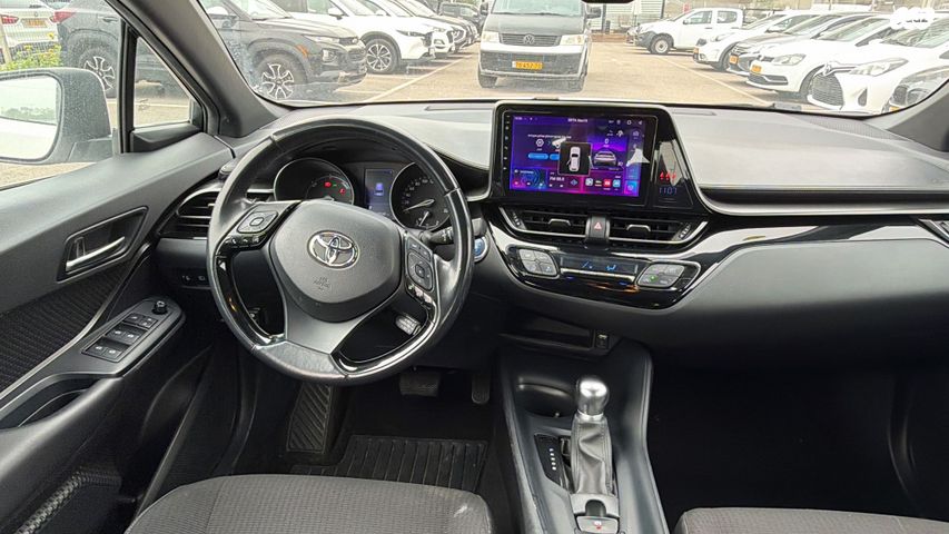 טויוטה C-HR