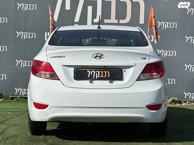 יונדאי אקסנט i25