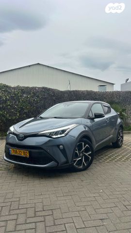 מודעת רכב טויוטה C-HR