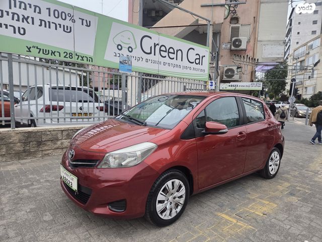 טויוטה יאריס