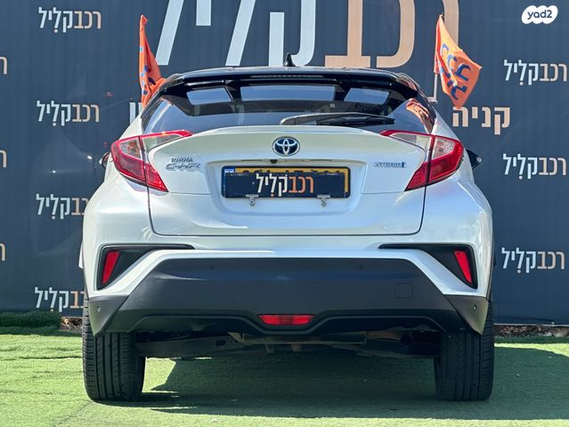 טויוטה C-HR