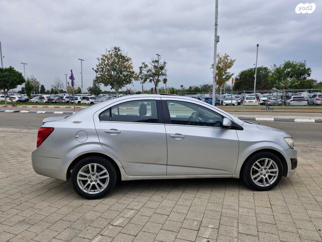 שברולט סוניק