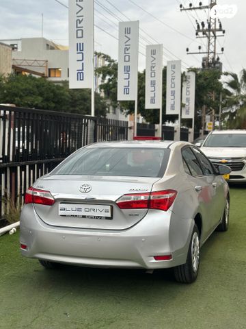 מודעת רכב טויוטה קורולה