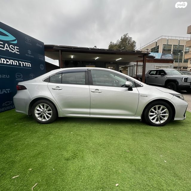 טויוטה קורולה