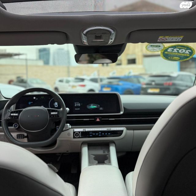 יונדאי איוניק 6