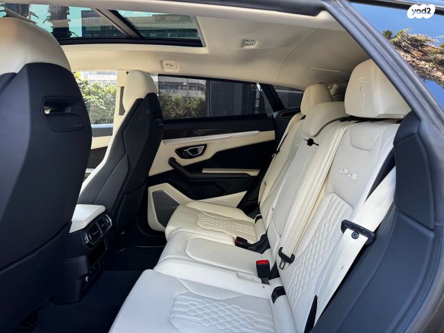 למבורגיני אורוס