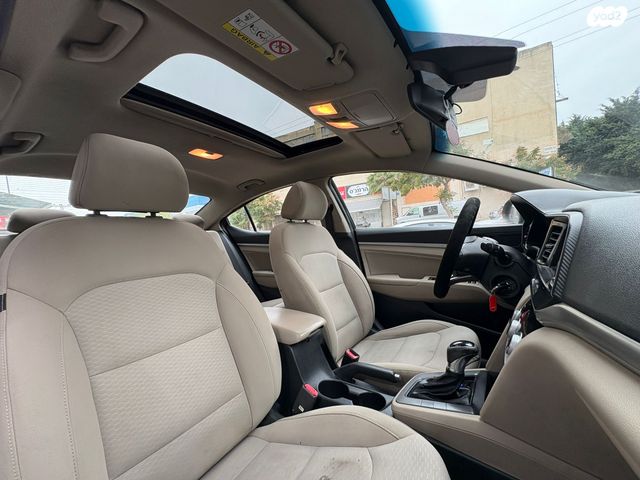 יונדאי אלנטרה