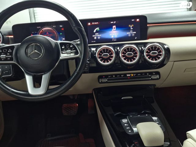 מרצדס-בנץ A-class