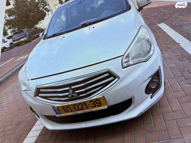 מודעת רכב מיצובישי אטראז'