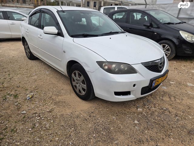 מודעת רכב מאזדה 3
