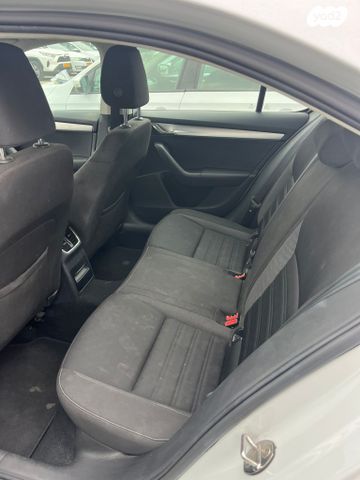 סקודה אוקטביה 