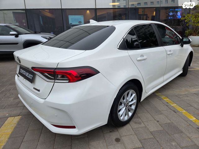 טויוטה קורולה