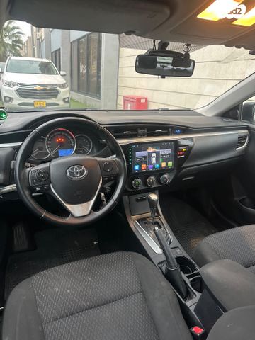 טויוטה קורולה