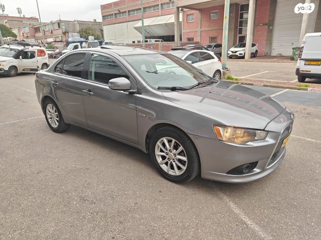 מיצובישי לנסר