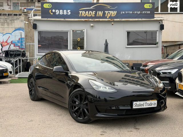 מודעת רכב טסלה מודל 3