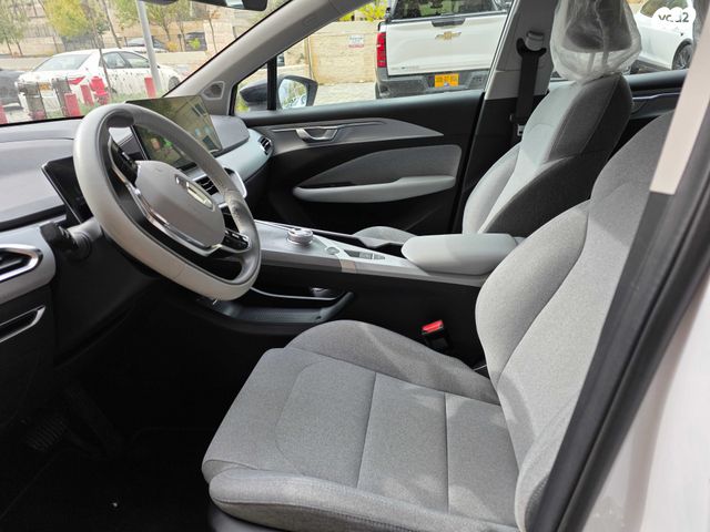 ג׳ילי Geometry C