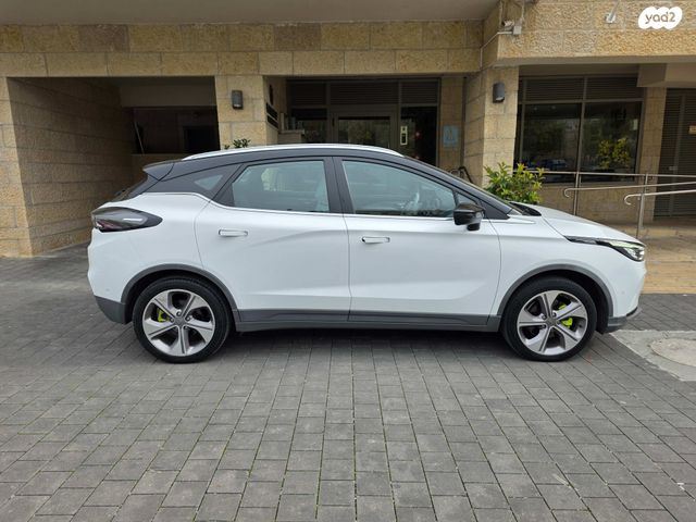 ג׳ילי Geometry C